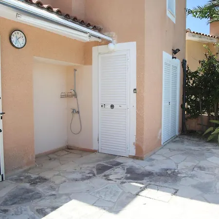 Villa Sea View 3 Bedroom In Central *
