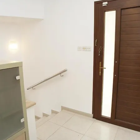 Sea View 3 Bedroom In Central * Tala
