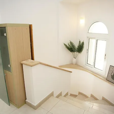 Villa Sea View 3 Bedroom In Central *